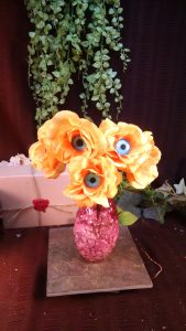 eye flower vase